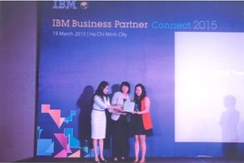 hpt-duoc-doi-tac-ibm-trao-cup-2014-top-security-bp-4041B481.jpg